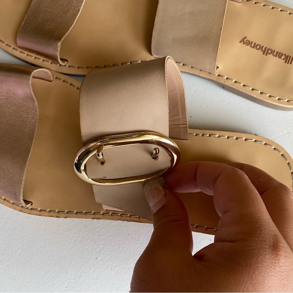 Milk and honey sandals - Picture 2 of 3